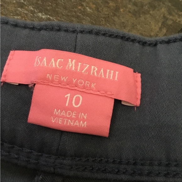 Isaac Mizrahi Women’s Cornflower Blue Tailored Shorts Size 10 EUC - Picture 5 of 7